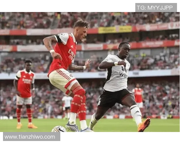 欧冠大战国米大胜曼联点球争议引发全场热议