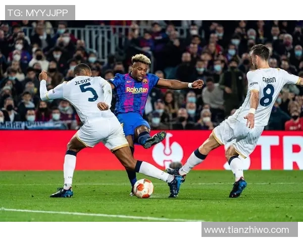 欧联杯精彩对决尤文图斯与那不勒斯战平补时绝平引发全场狂欢