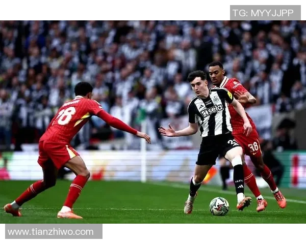 西甲惊现冷门拜仁狂胜波尔图4-0绝杀瞬间震撼全场 西甲惊现冷门拜仁狂胜波尔图4-0绝杀瞬间震撼全场